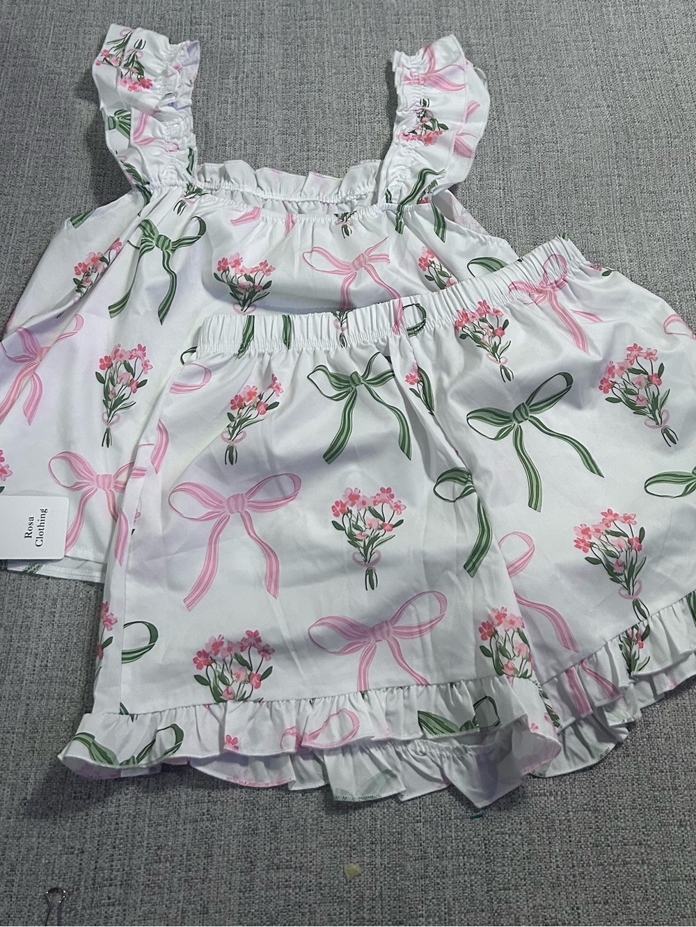 Rosa Clothing Pink Floral Two-Piece Loungewear Pajama  Set Size L. NWT